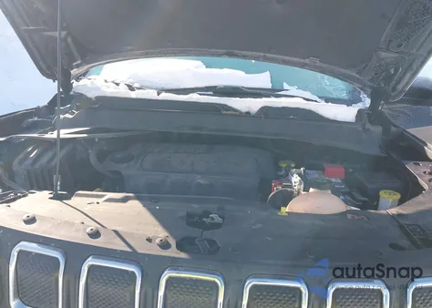 2022 Jeep Compass Latitude 4X4 из США, поврежденный, VIN 3C4NJDBB7NT198904